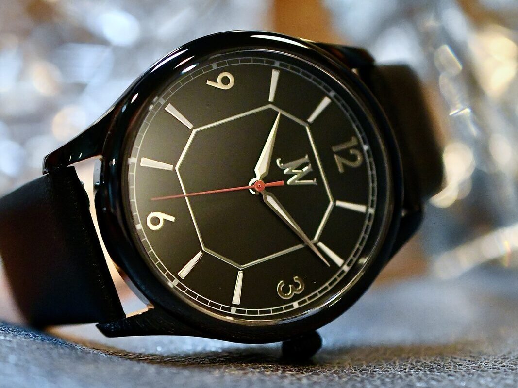 JWalker Watches – New Deco, Black & Gold New Deco