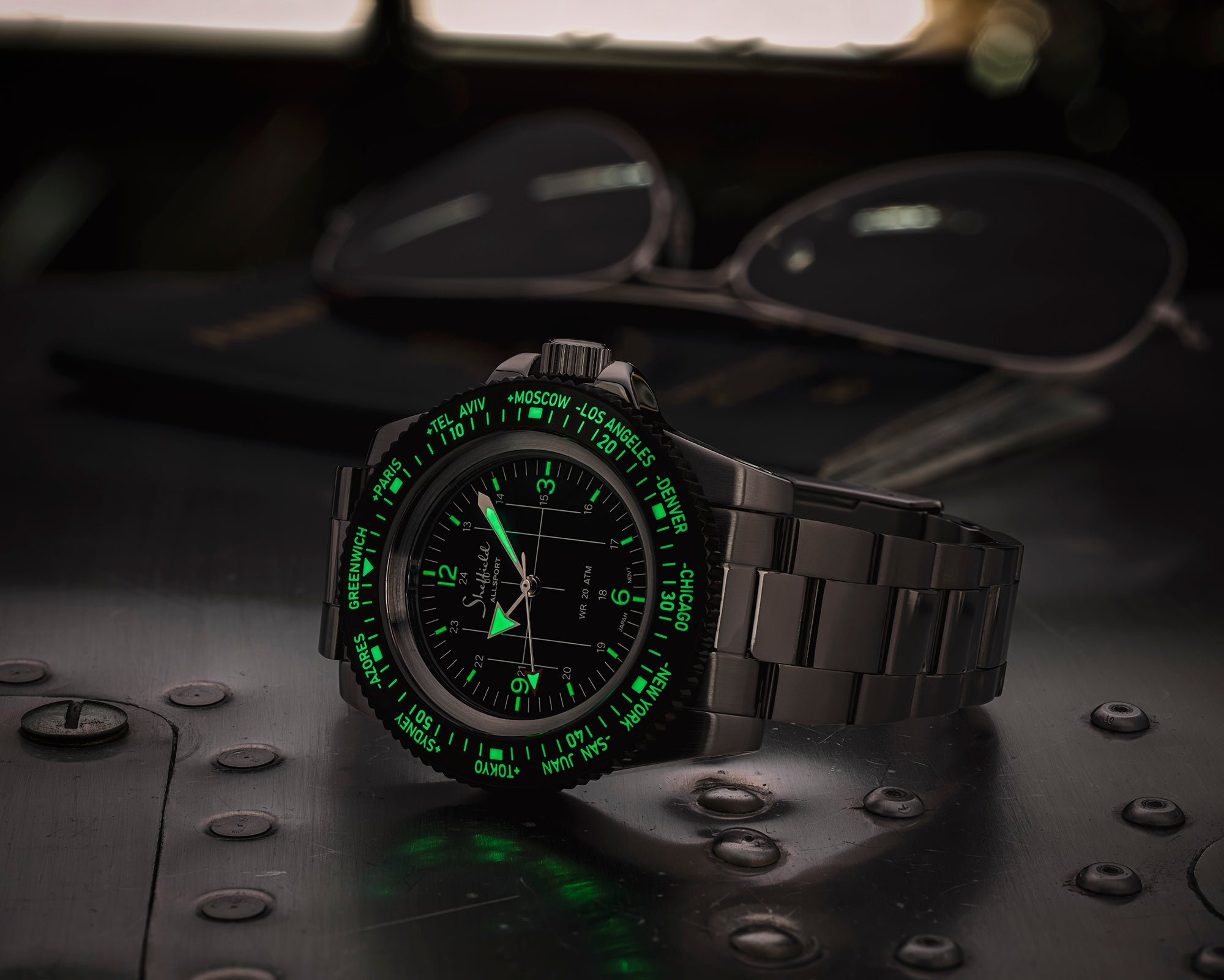 Sheffield Watches – Solar World Timer photo 2